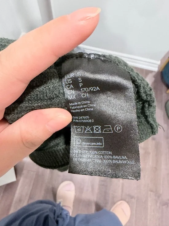 H&M Men's Ribbed Crewneck Sweater in Sage Green - Picture 5 of 5